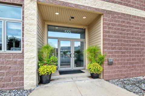 Photo of 555 MAIN Avenue #113, DE PERE, WI 54115 (MLS # 50315163)