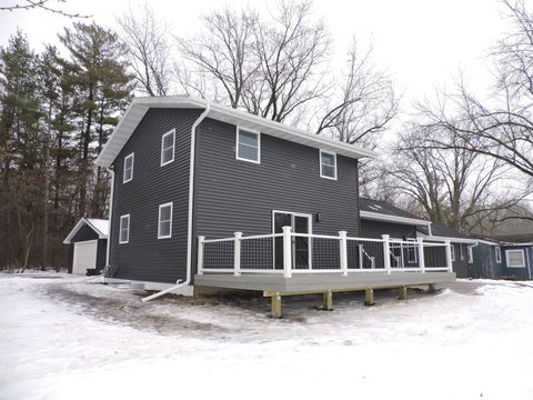 Photo of 6055 HIAWATHA HEIGHTS Drive, WINNECONNE, WI 54986 (MLS # 50319679)