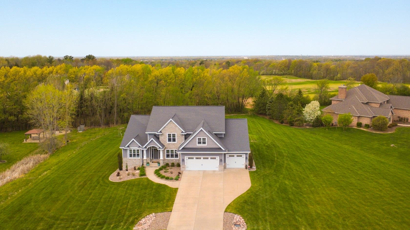 3400 AMBER Lane