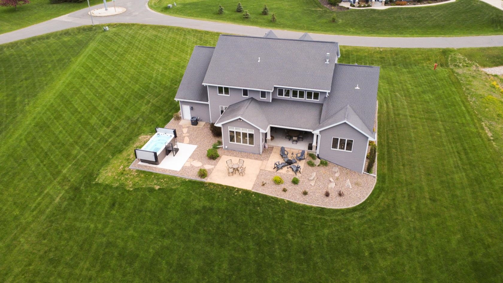 3400 AMBER Lane