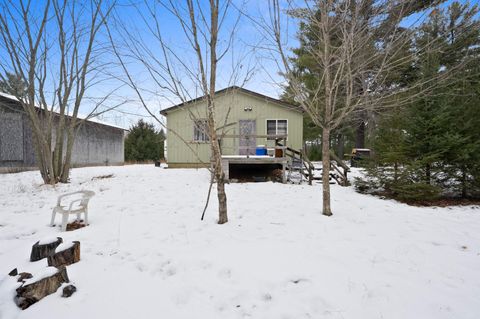 Photo of N12802 PIKE RIVER Road, WAUSAUKEE, WI 54177 (MLS # 50319340)