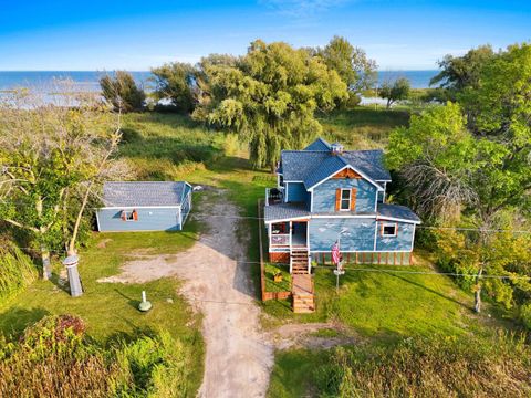 Photo of 7496 COUNTY ROAD Y, OCONTO, WI 54153 (MLS # 50314844)
