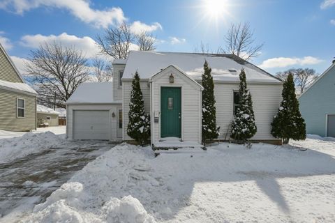 Photo of 1715 W WISCONSIN Avenue, APPLETON, WI 54911 (MLS # 50319095)