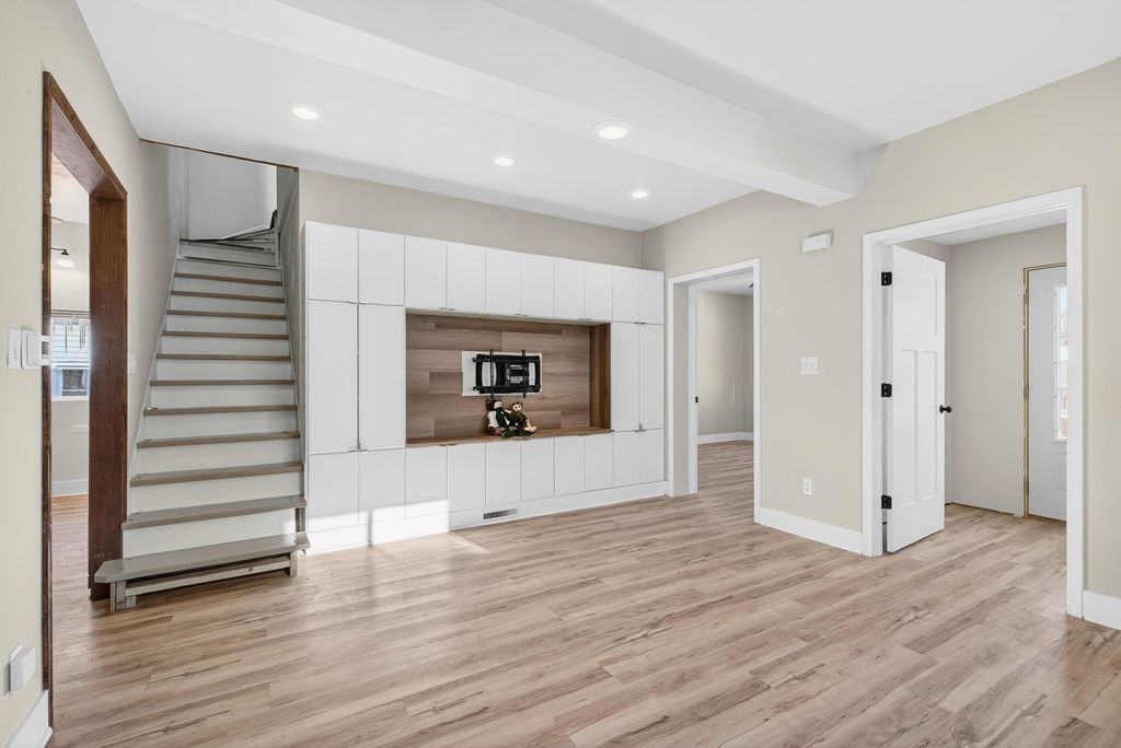 Photo of 394 S PARK Avenue, FOND DU LAC, WI 54935 (MLS # 50319147)