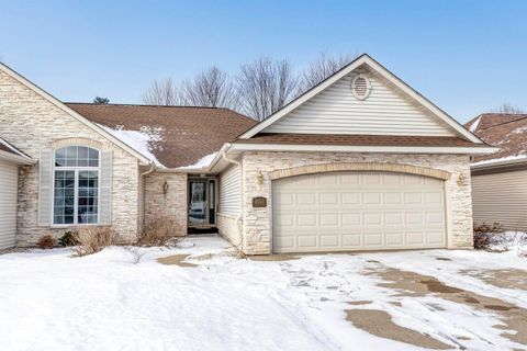 Photo of 4640 RIDGEVIEW Court, WISCONSIN RAPIDS, WI 54494 (MLS # 50320036)