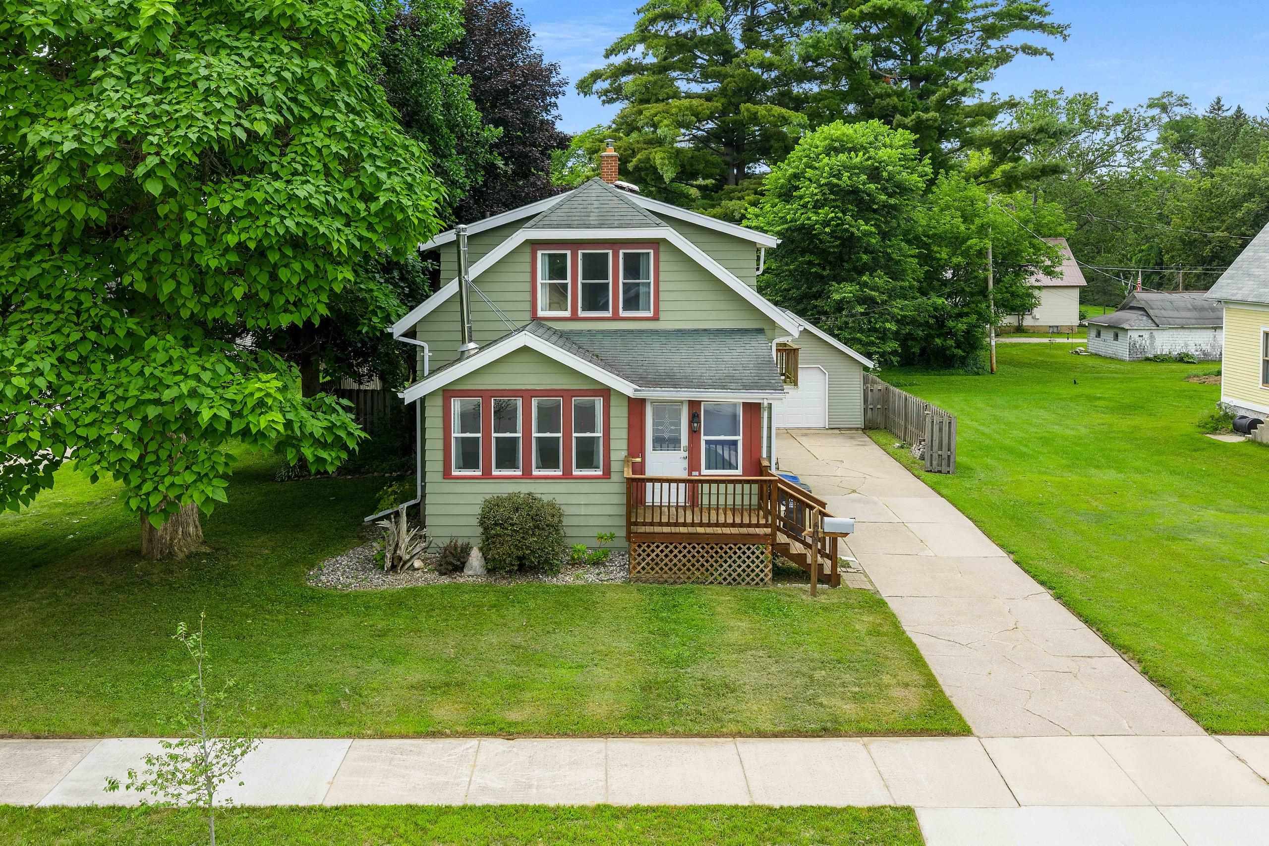 Shawano, Wisconsin 54166, United States, 3 Bedrooms Bedrooms, ,2 BathroomsBathrooms,Residential,Active,197304