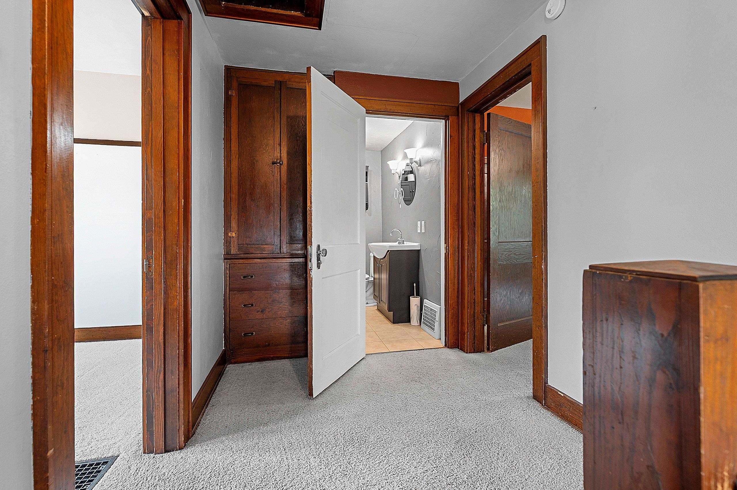 Shawano, Wisconsin 54166, United States, 3 Bedrooms Bedrooms, ,2 BathroomsBathrooms,Residential,Active,197304