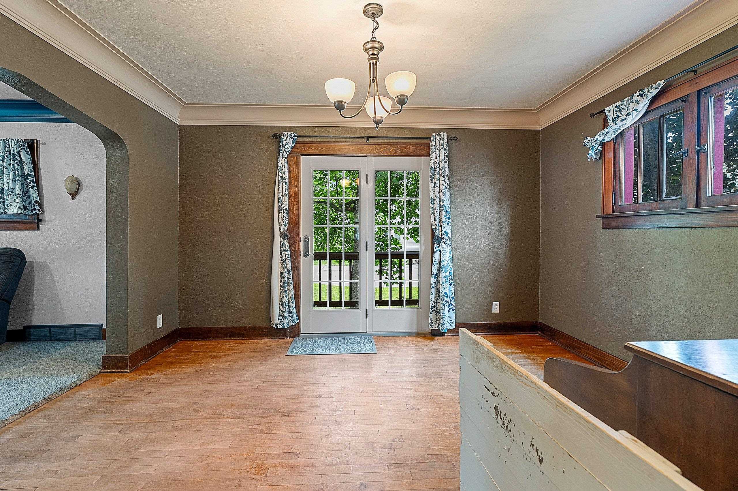 Shawano, Wisconsin 54166, United States, 3 Bedrooms Bedrooms, ,2 BathroomsBathrooms,Residential,Active,197304