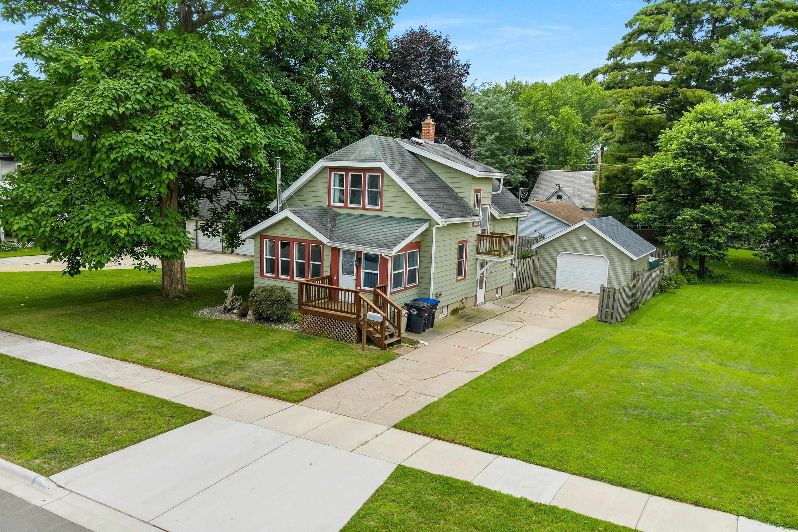 Shawano, Wisconsin 54166, United States, 3 Bedrooms Bedrooms, ,2 BathroomsBathrooms,Residential,Active,197304