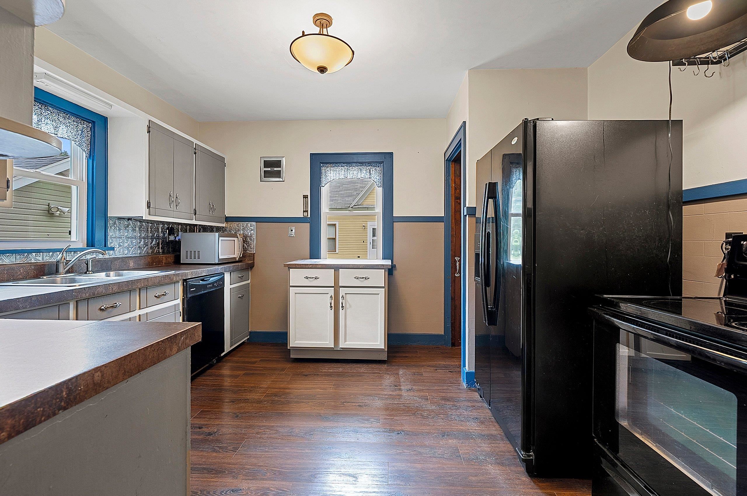 Shawano, Wisconsin 54166, United States, 3 Bedrooms Bedrooms, ,2 BathroomsBathrooms,Residential,Active,197304