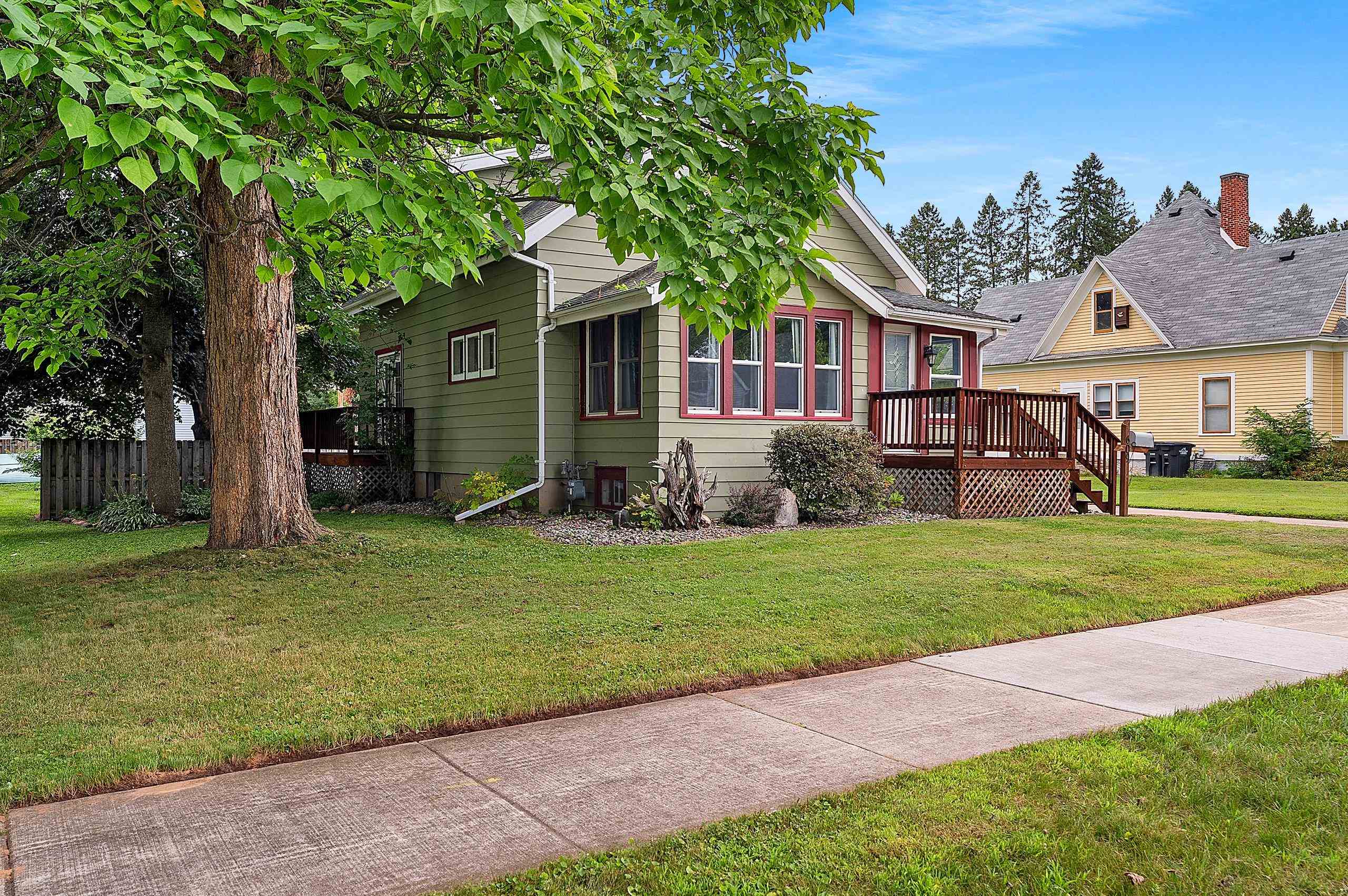 Shawano, Wisconsin 54166, United States, 3 Bedrooms Bedrooms, ,2 BathroomsBathrooms,Residential,Active,197304