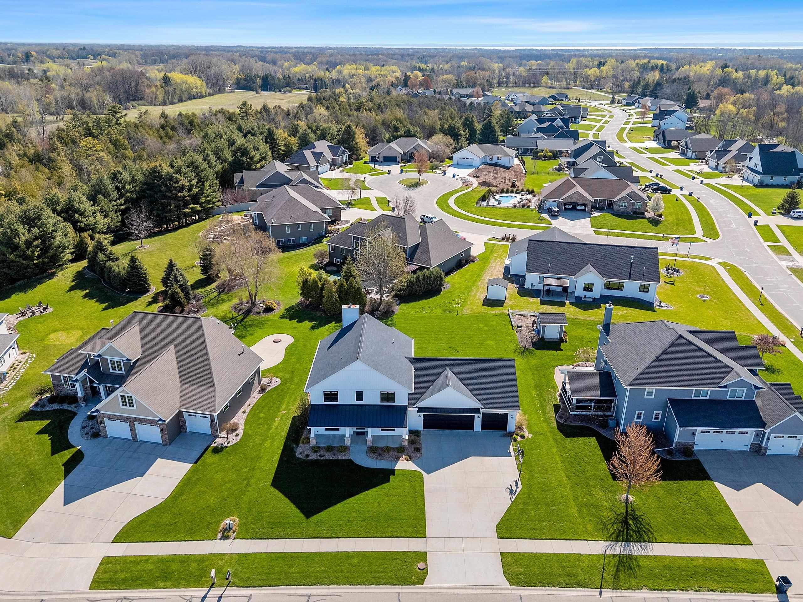 Green Bay, Wisconsin 54313, United States, 3 Bedrooms Bedrooms, ,3 BathroomsBathrooms,Residential,Active,134499