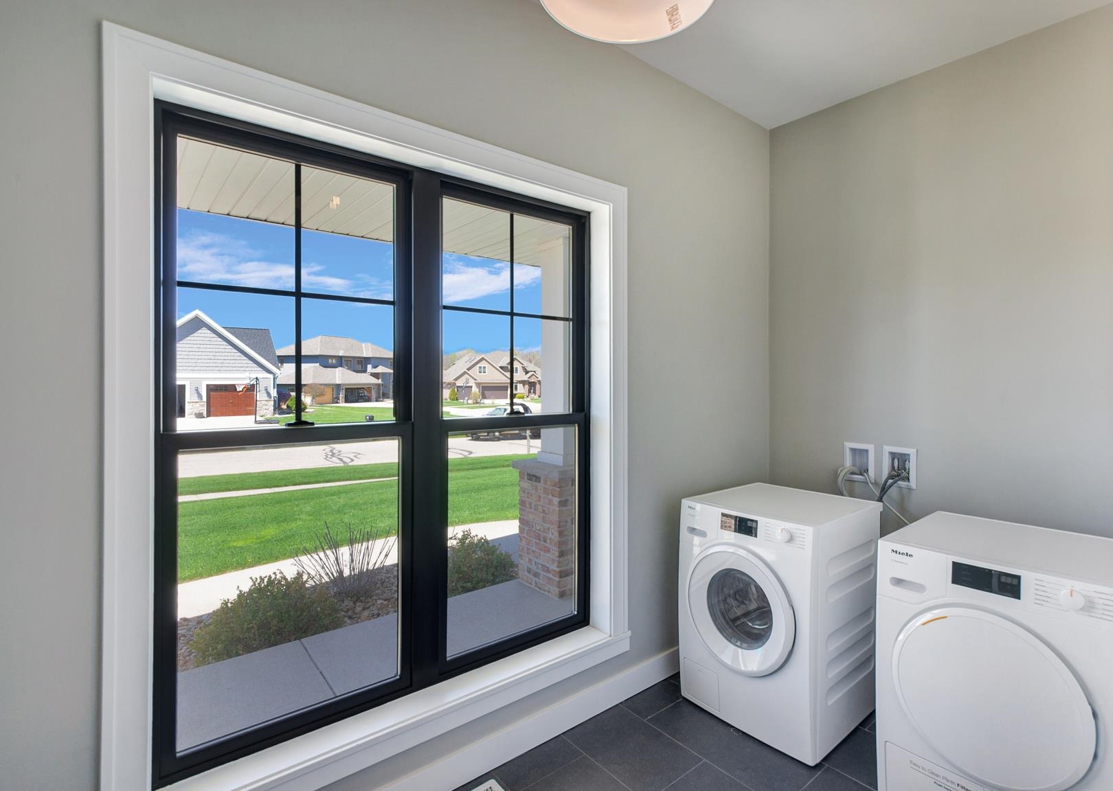 Green Bay, Wisconsin 54313, United States, 3 Bedrooms Bedrooms, ,3 BathroomsBathrooms,Residential,Active,134499