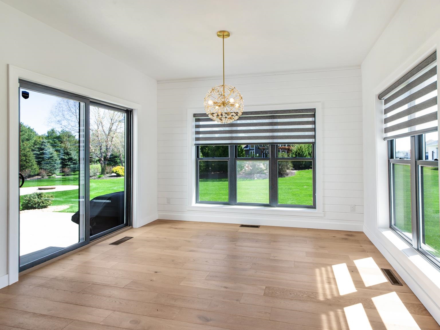 Green Bay, Wisconsin 54313, United States, 3 Bedrooms Bedrooms, ,3 BathroomsBathrooms,Residential,Active,134499