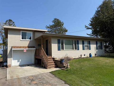 Photo of N2552 STATE HIGHWAY M-35 Highway, MENOMINEE, MI 49858 (MLS # 50308264)