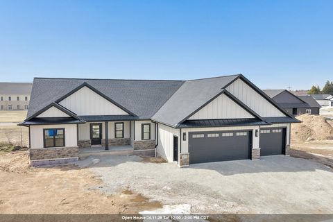 Photo of 675 SUNSET Ridge, GREEN BAY, WI 54313 (MLS # 50323205)