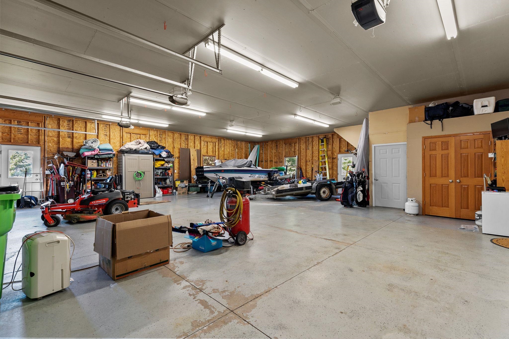 Sherwood, Wisconsin 54169, United States, 7 Bedrooms Bedrooms, ,5 BathroomsBathrooms,Residential,Active,58825