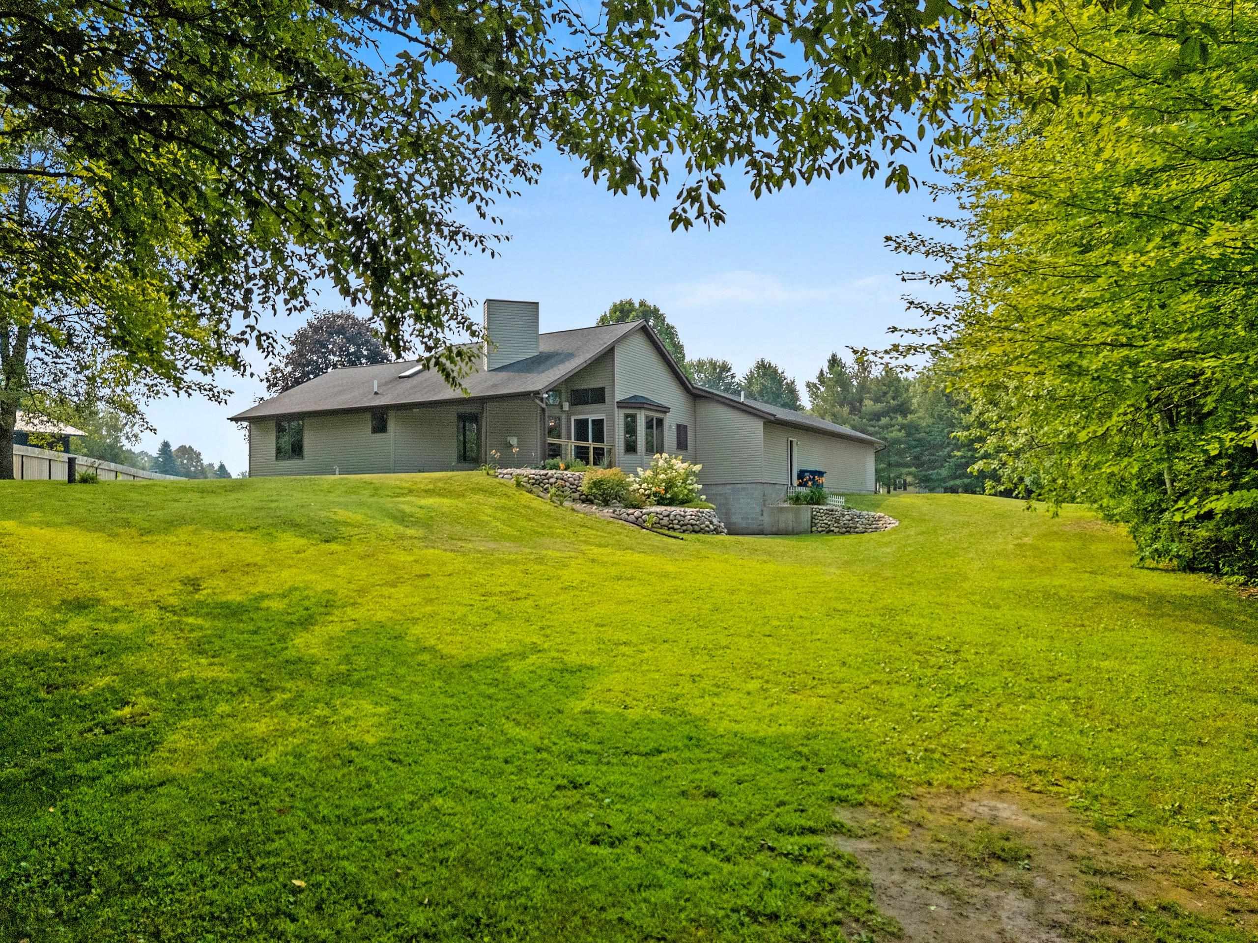 Wittenberg, Wisconsin 54499, United States, 3 Bedrooms Bedrooms, ,3 BathroomsBathrooms,Residential,Pending,185692