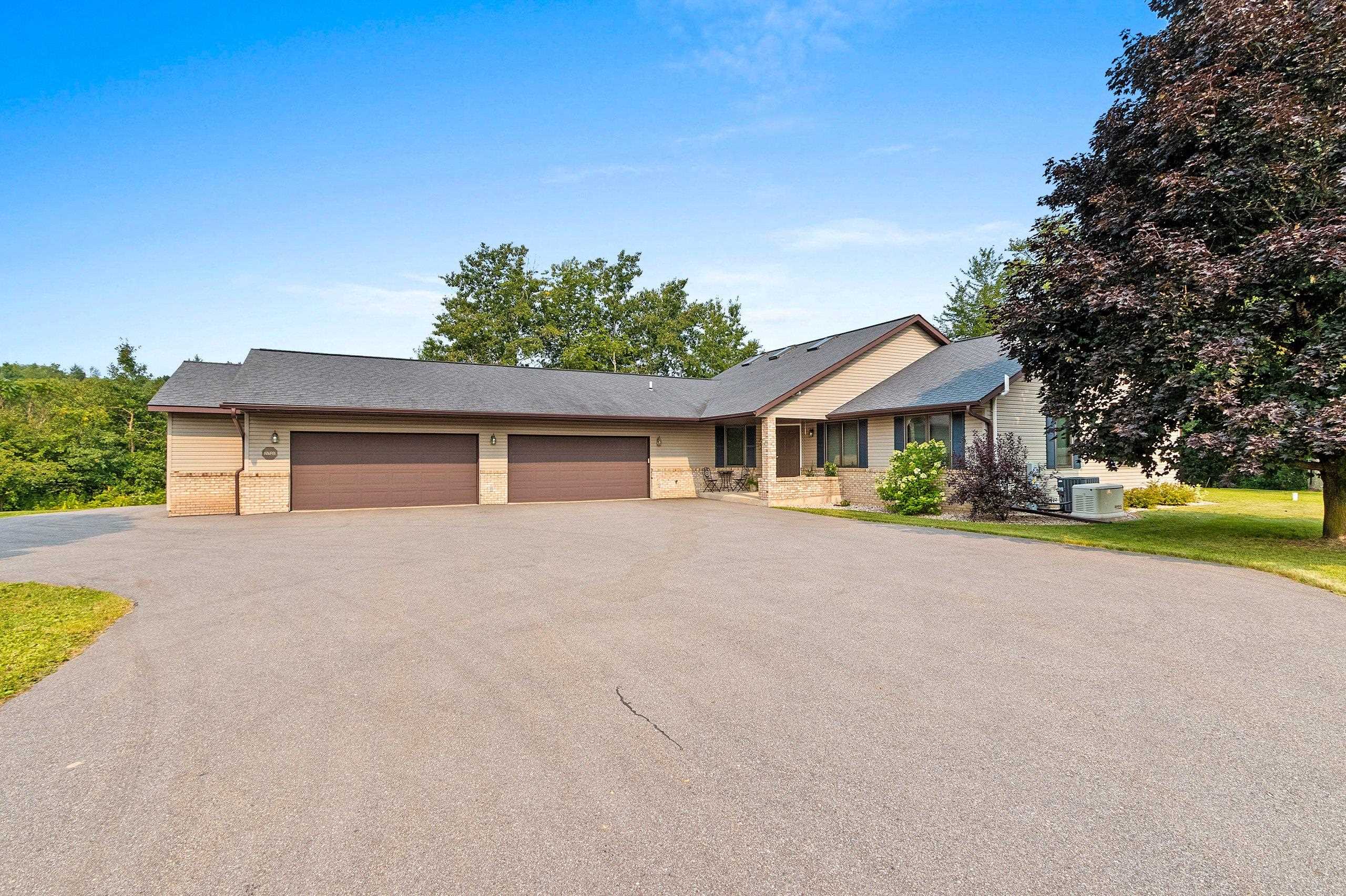 Wittenberg, Wisconsin 54499, United States, 3 Bedrooms Bedrooms, ,3 BathroomsBathrooms,Residential,Pending,185692