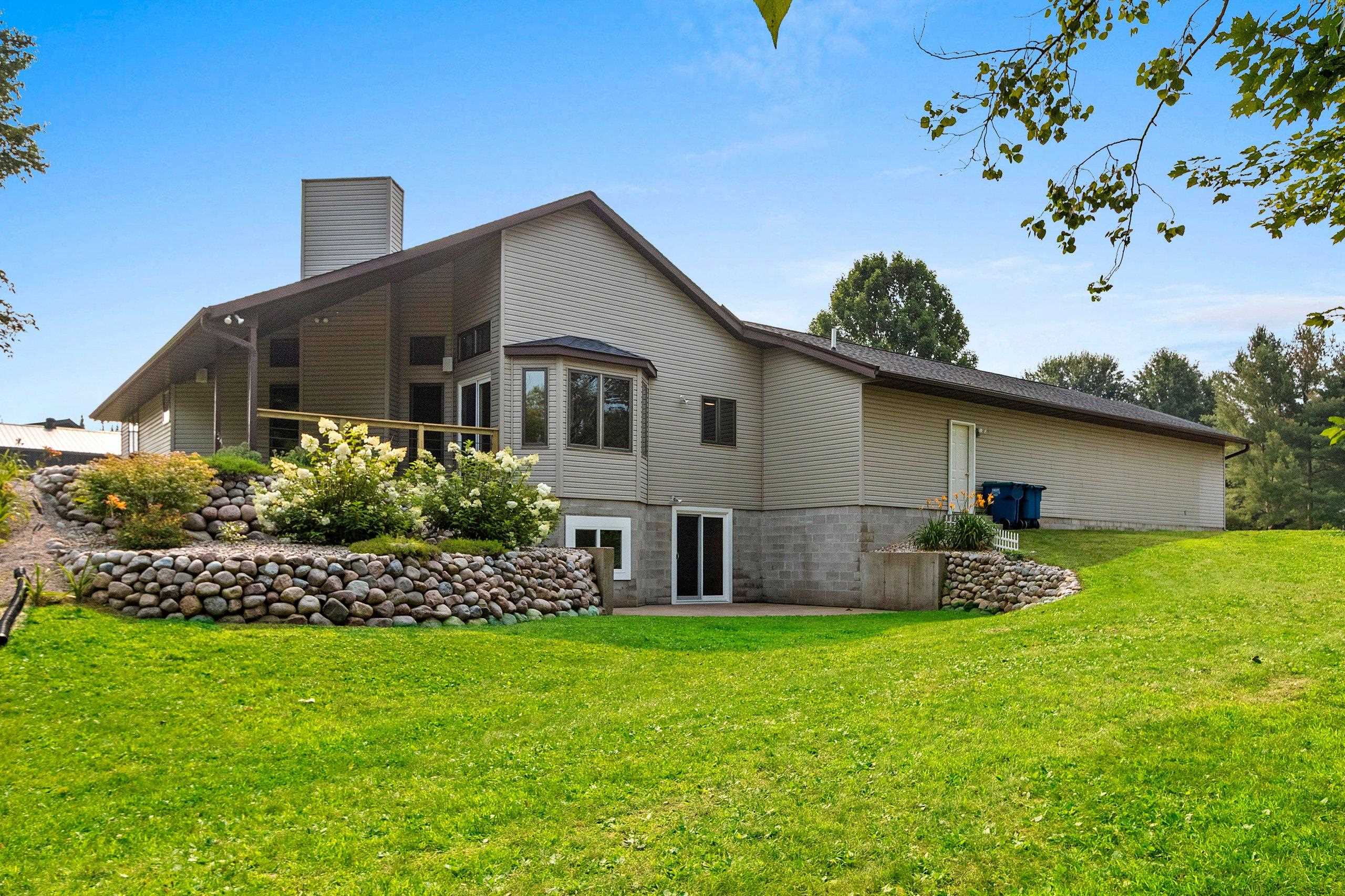 Wittenberg, Wisconsin 54499, United States, 3 Bedrooms Bedrooms, ,3 BathroomsBathrooms,Residential,Pending,185692