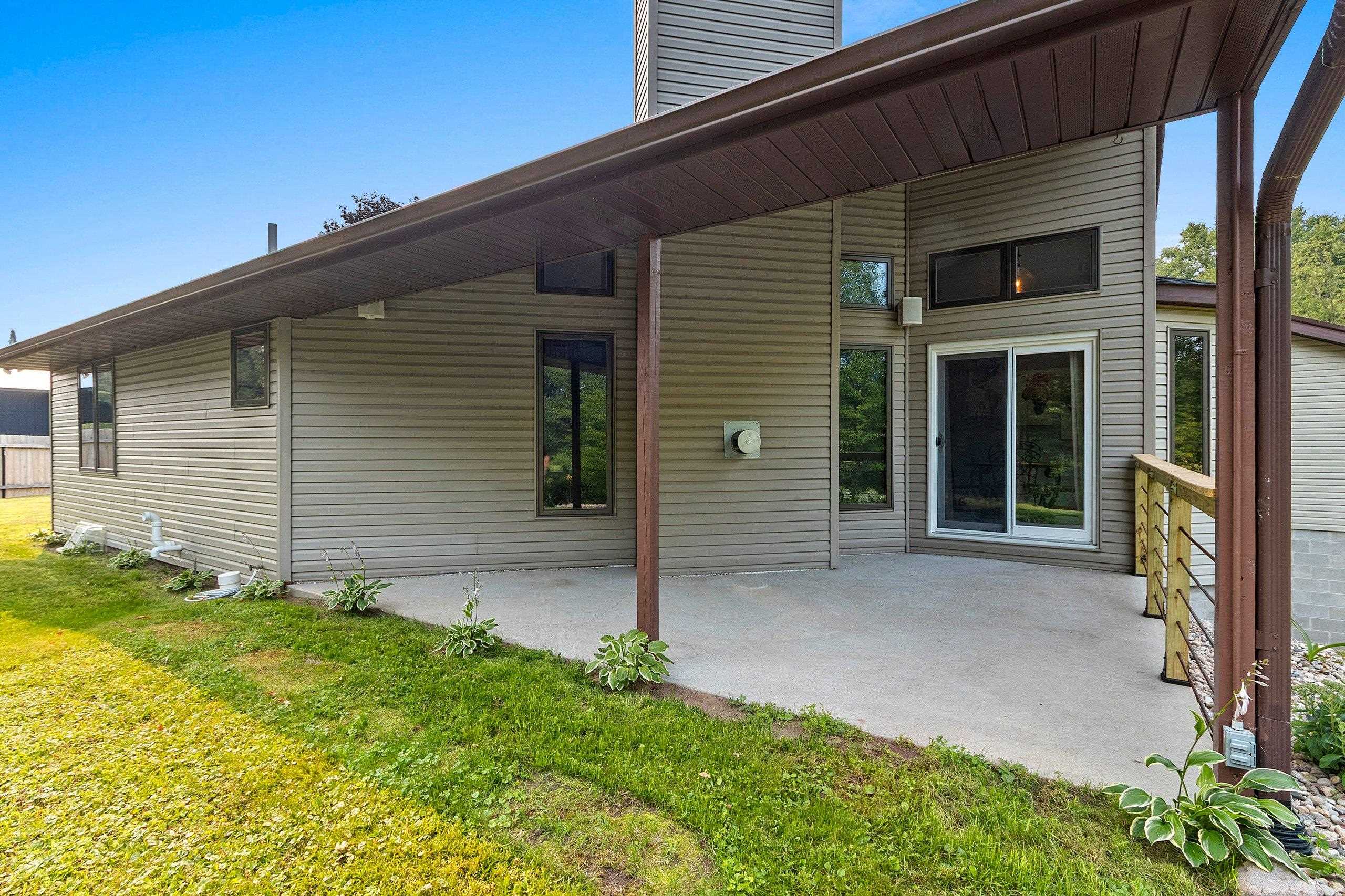 Wittenberg, Wisconsin 54499, United States, 3 Bedrooms Bedrooms, ,3 BathroomsBathrooms,Residential,Pending,185692