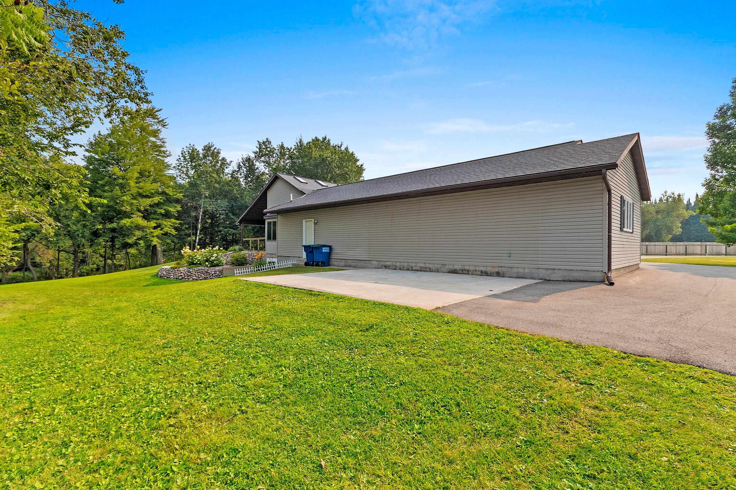 Wittenberg, Wisconsin 54499, United States, 3 Bedrooms Bedrooms, ,3 BathroomsBathrooms,Residential,Pending,185692