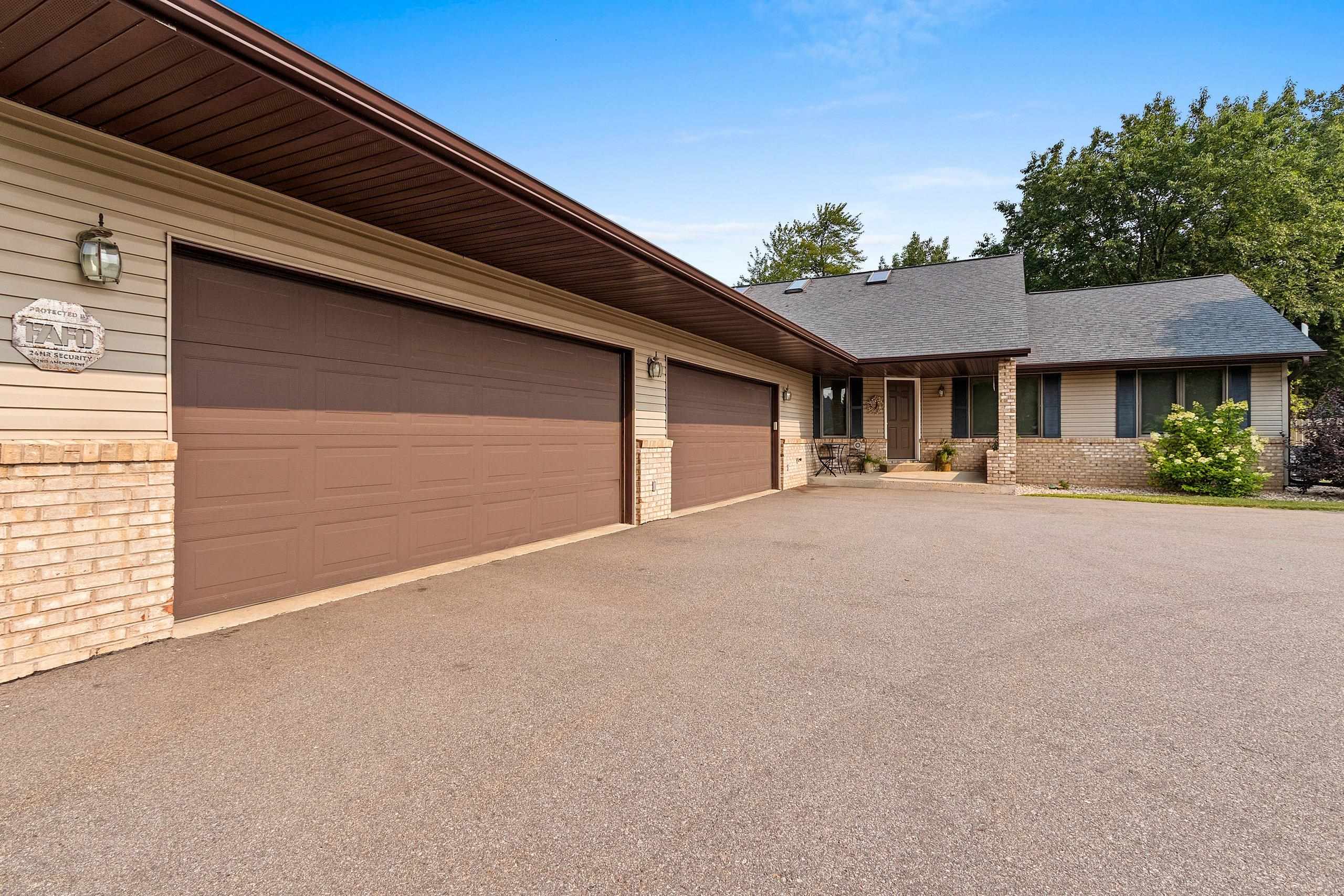 Wittenberg, Wisconsin 54499, United States, 3 Bedrooms Bedrooms, ,3 BathroomsBathrooms,Residential,Pending,185692