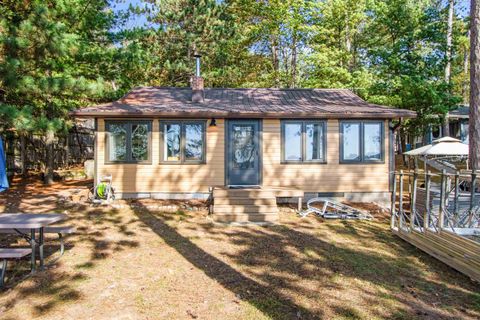 Photo of N2787 RUSTIC Drive, CLINTONVILLE, WI 54929 (MLS # 50316298)