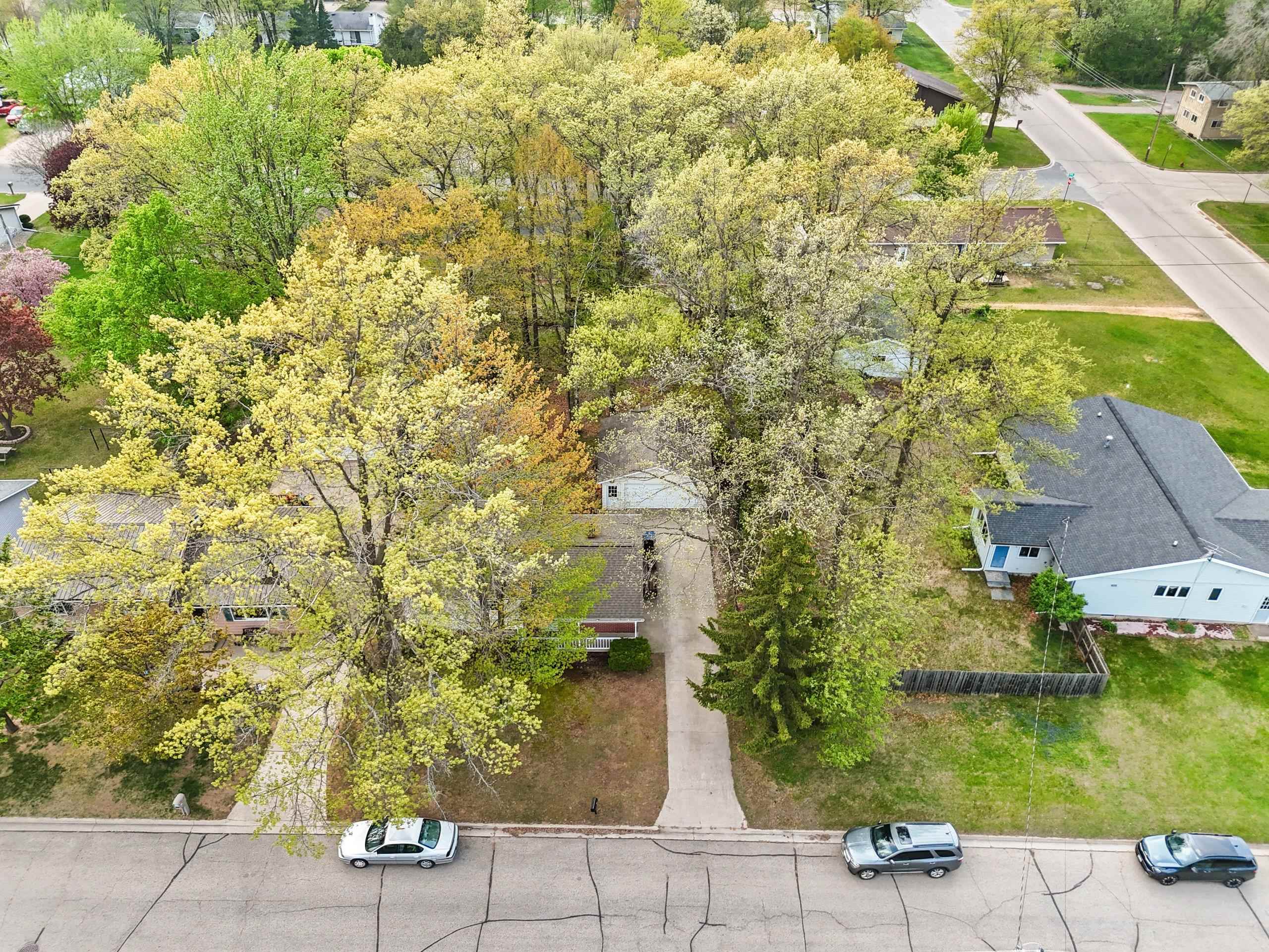 Shawano, Wisconsin 54166, United States, 4 Bedrooms Bedrooms, ,1 BathroomBathrooms,Residential,Active,131966