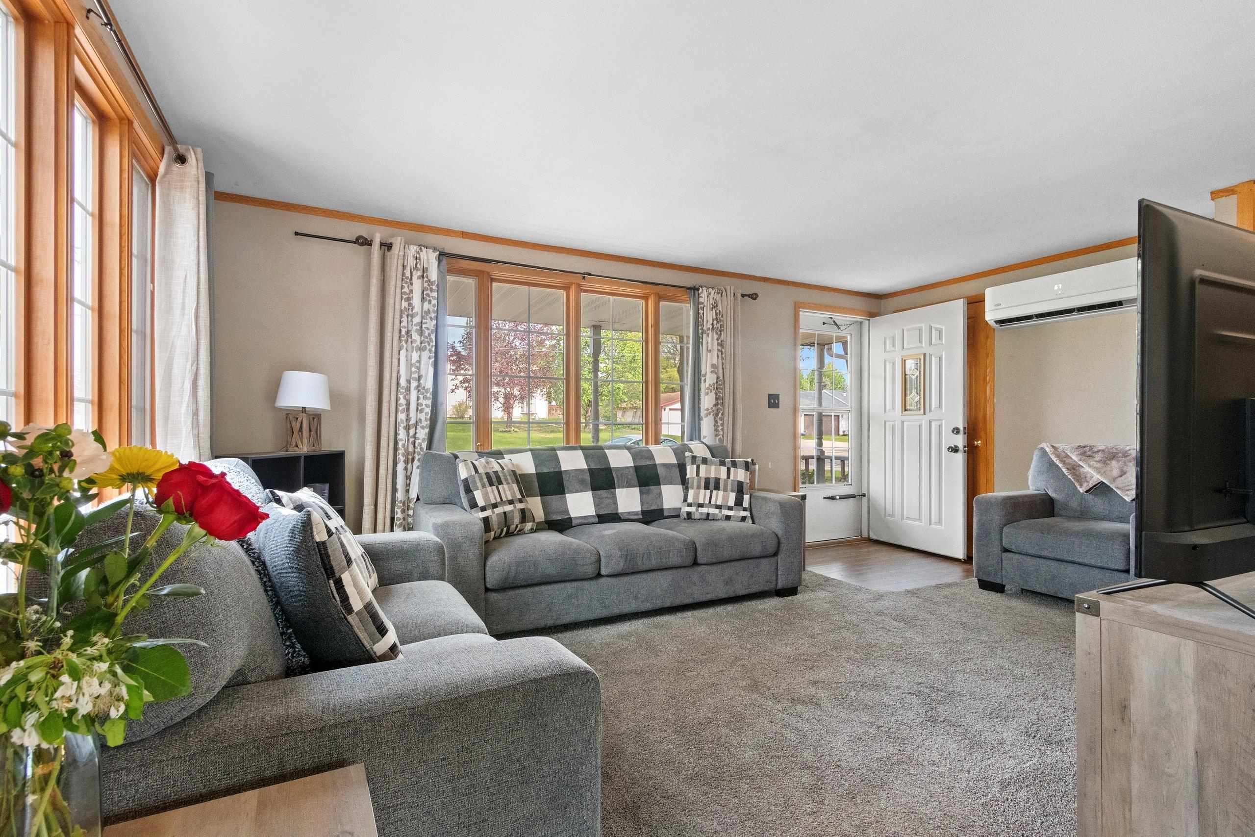 Shawano, Wisconsin 54166, United States, 4 Bedrooms Bedrooms, ,1 BathroomBathrooms,Residential,Active,131966