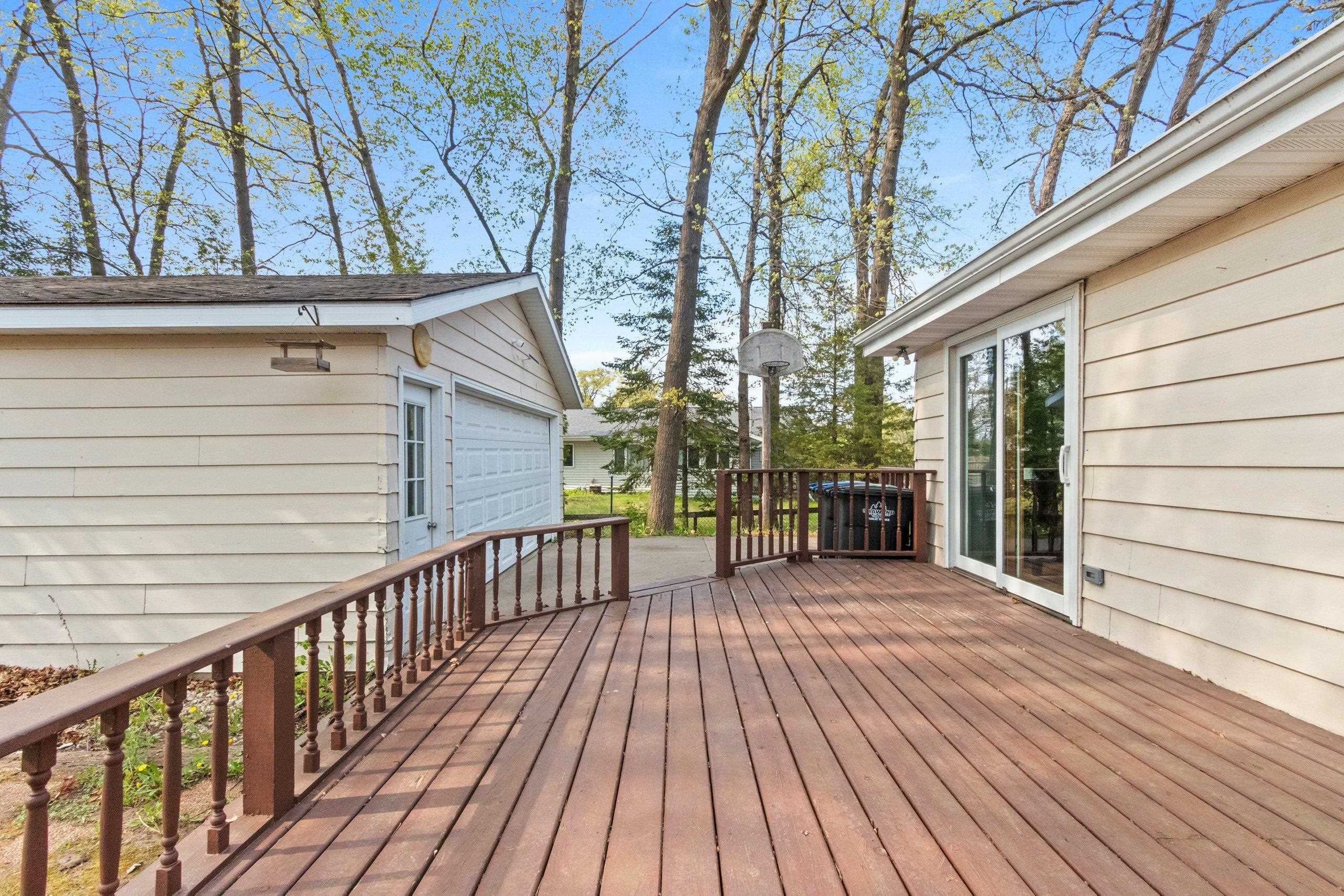 Shawano, Wisconsin 54166, United States, 4 Bedrooms Bedrooms, ,1 BathroomBathrooms,Residential,Active,131966