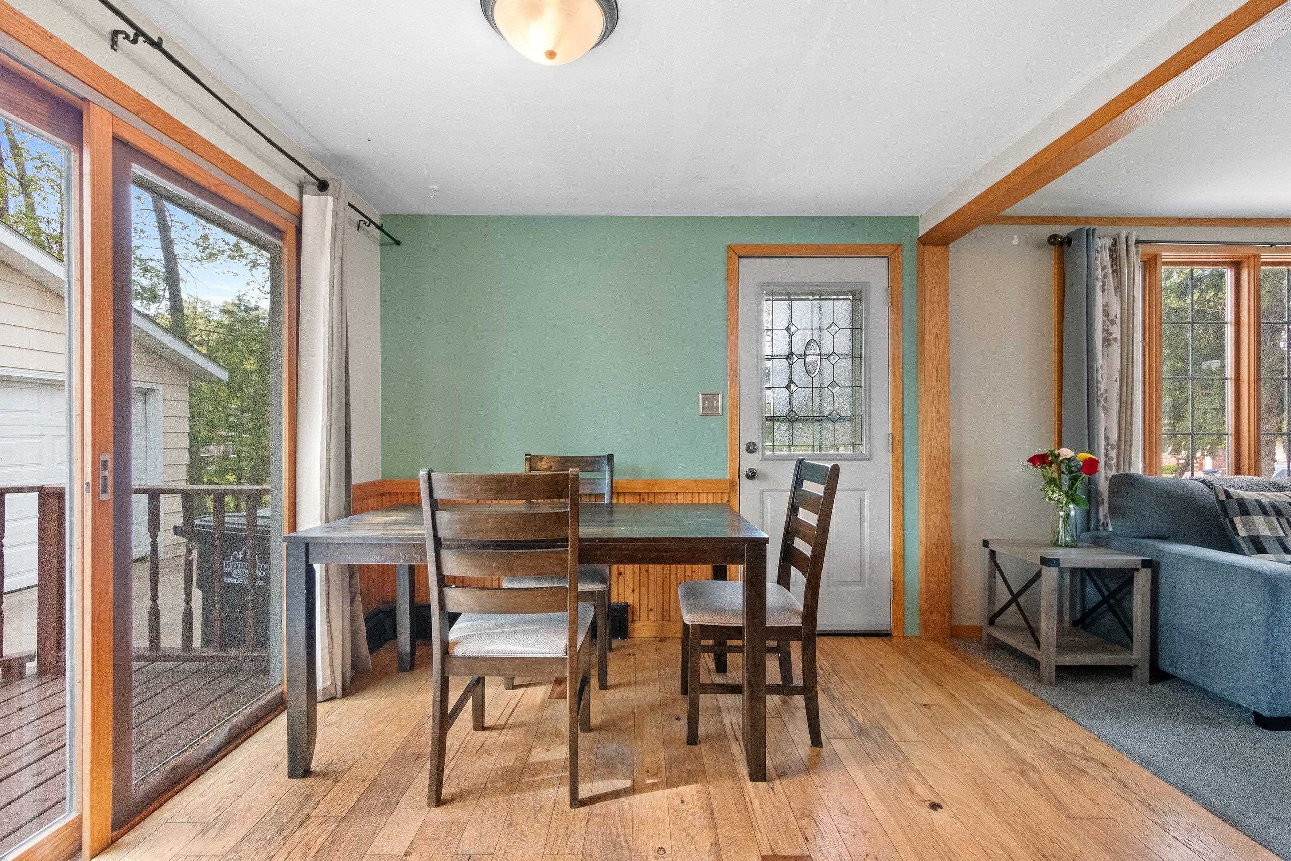 Shawano, Wisconsin 54166, United States, 4 Bedrooms Bedrooms, ,1 BathroomBathrooms,Residential,Active,131966