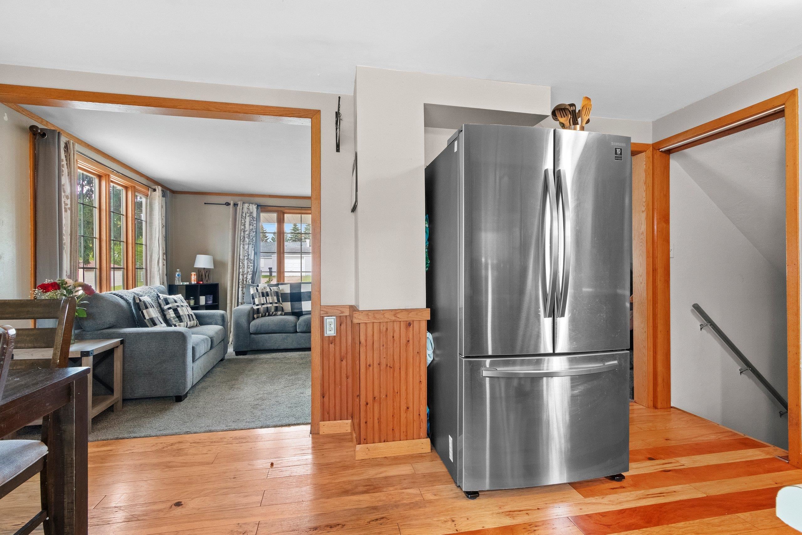 Shawano, Wisconsin 54166, United States, 4 Bedrooms Bedrooms, ,1 BathroomBathrooms,Residential,Active,131966