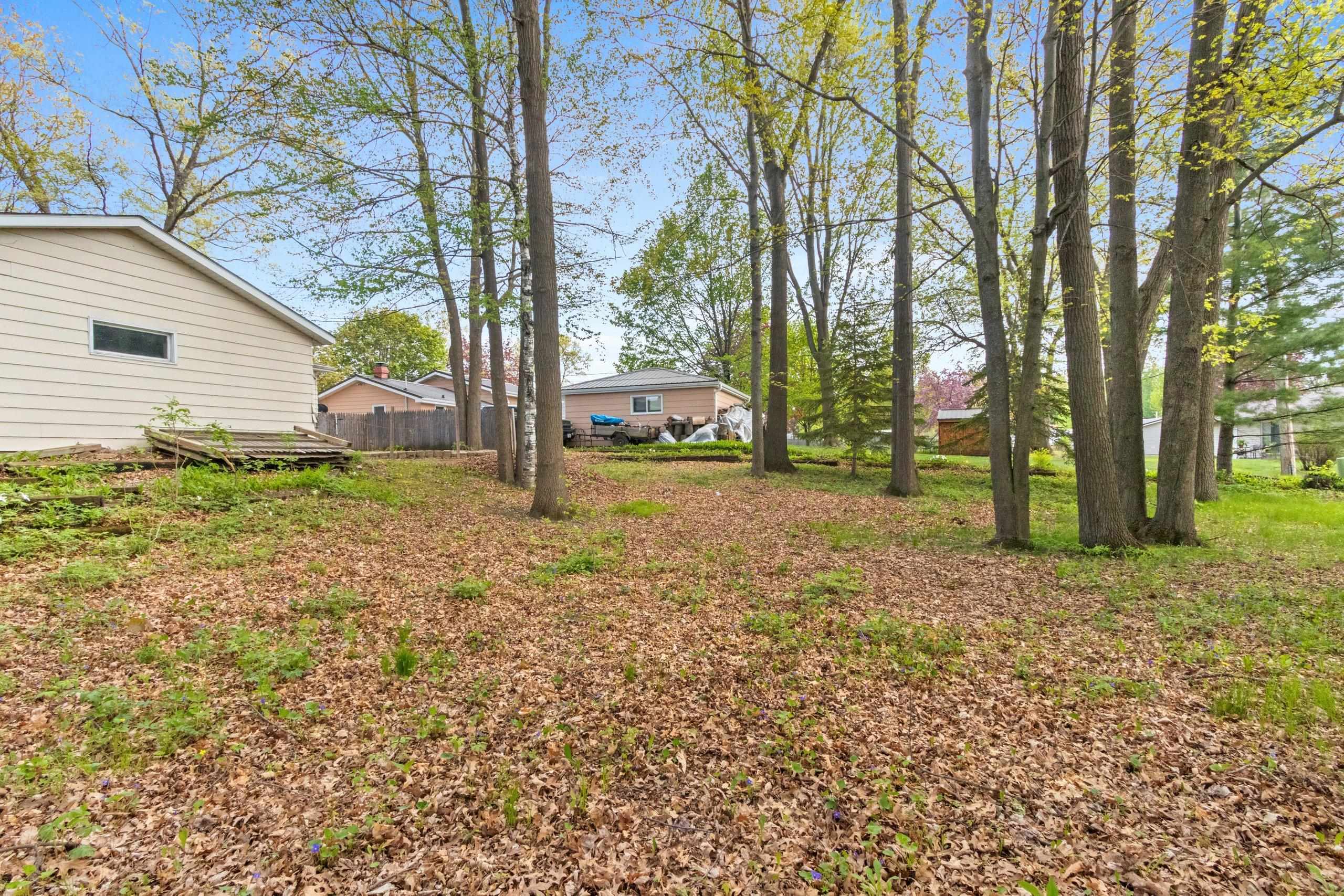 Shawano, Wisconsin 54166, United States, 4 Bedrooms Bedrooms, ,1 BathroomBathrooms,Residential,Active,131966