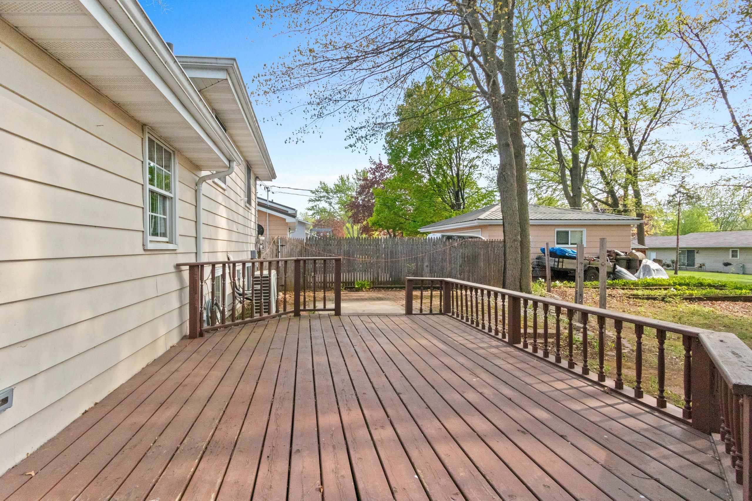 Shawano, Wisconsin 54166, United States, 4 Bedrooms Bedrooms, ,1 BathroomBathrooms,Residential,Active,131966