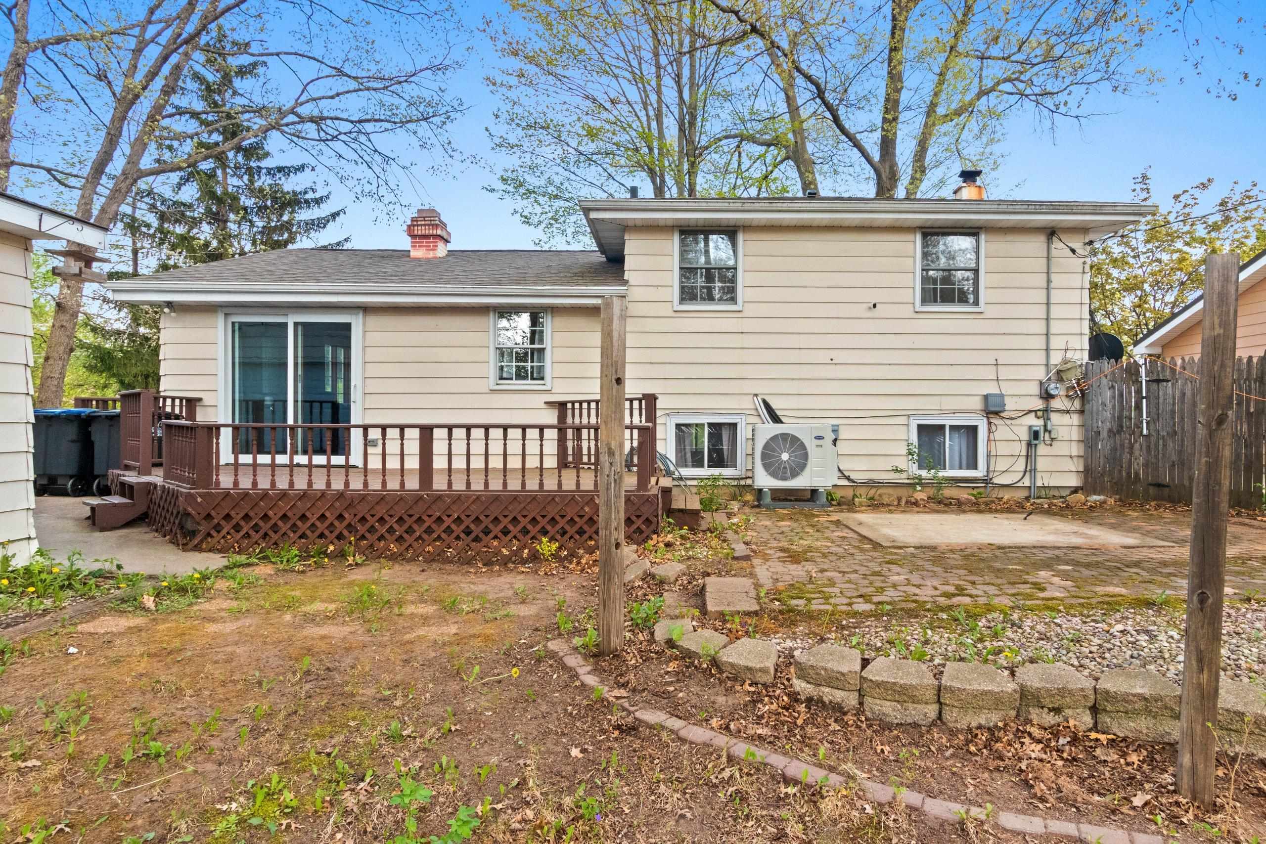 Shawano, Wisconsin 54166, United States, 4 Bedrooms Bedrooms, ,1 BathroomBathrooms,Residential,Active,131966