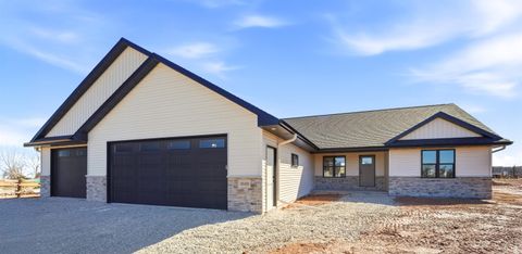 Photo of 2645 CORNELL Avenue, NEENAH, WI 54956 (MLS # 50322246)