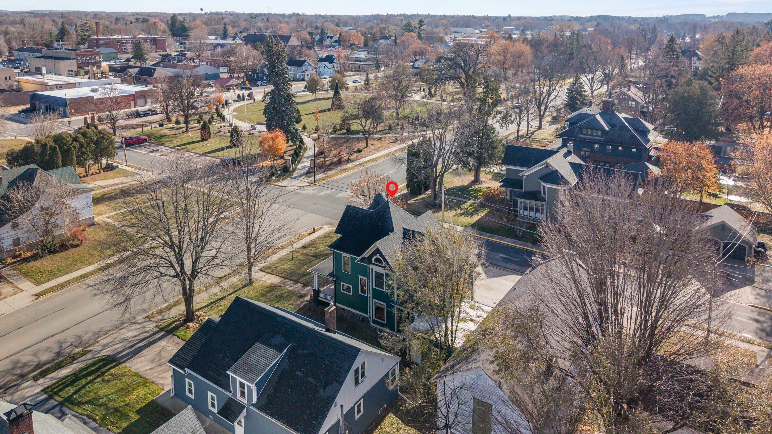 Shawano, Wisconsin 54166, United States, 4 Bedrooms Bedrooms, ,2 BathroomsBathrooms,Residential,Active,248104