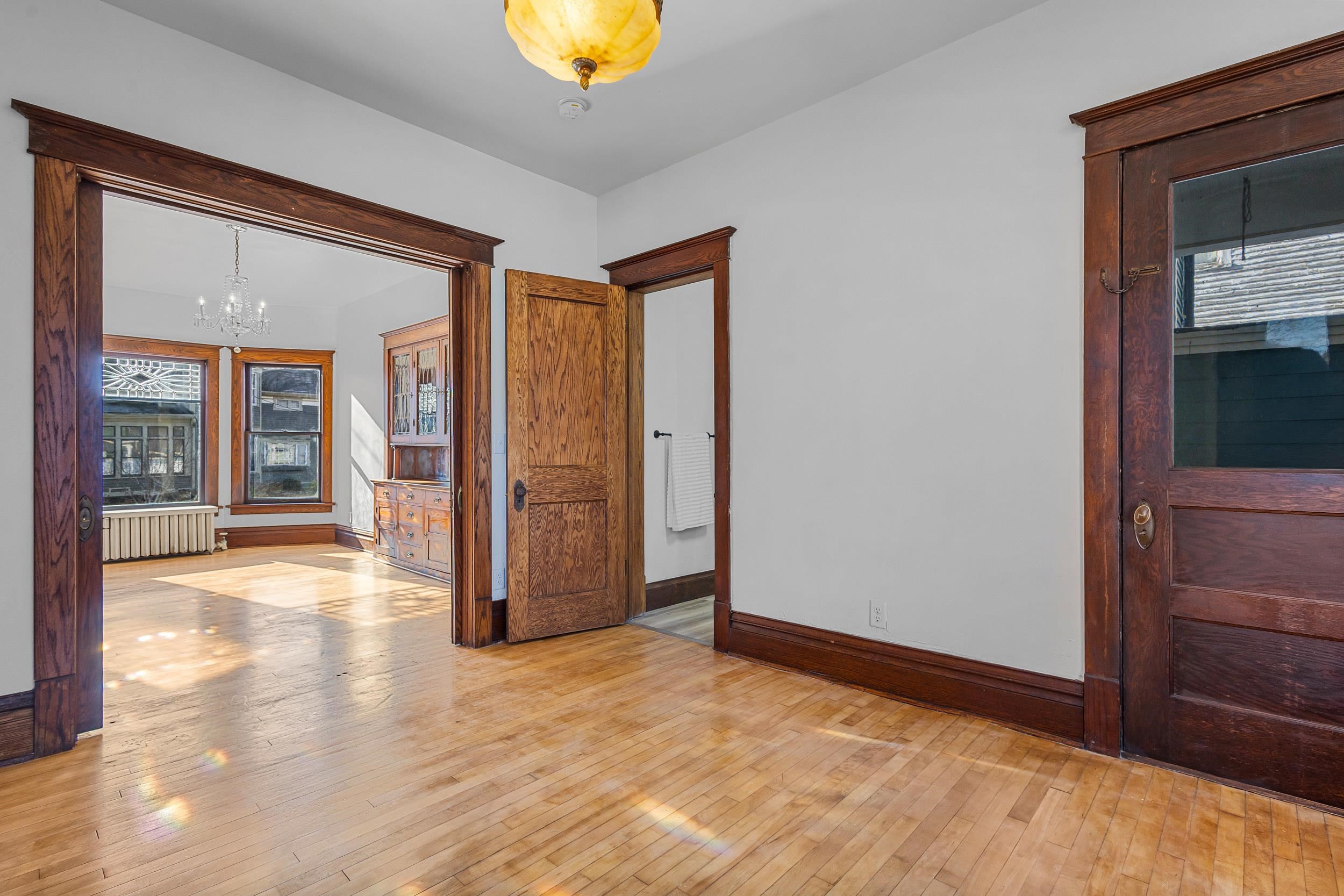 Shawano, Wisconsin 54166, United States, 4 Bedrooms Bedrooms, ,2 BathroomsBathrooms,Residential,Active,248104