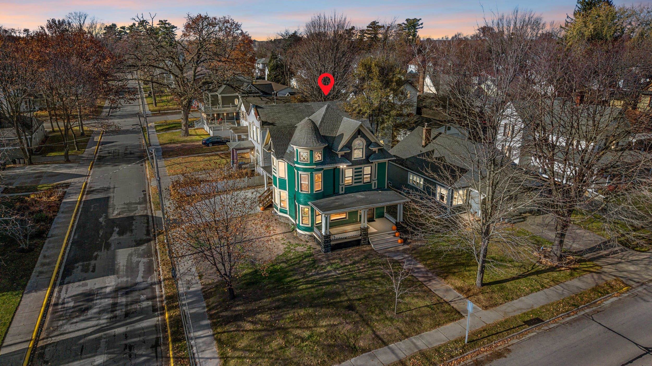 Shawano, Wisconsin 54166, United States, 4 Bedrooms Bedrooms, ,2 BathroomsBathrooms,Residential,Active,248104