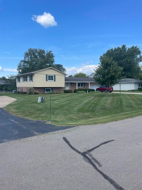 Photo of 5915 OAK LANE Drive, WINNECONNE, WI 54986 (MLS # 50314149)