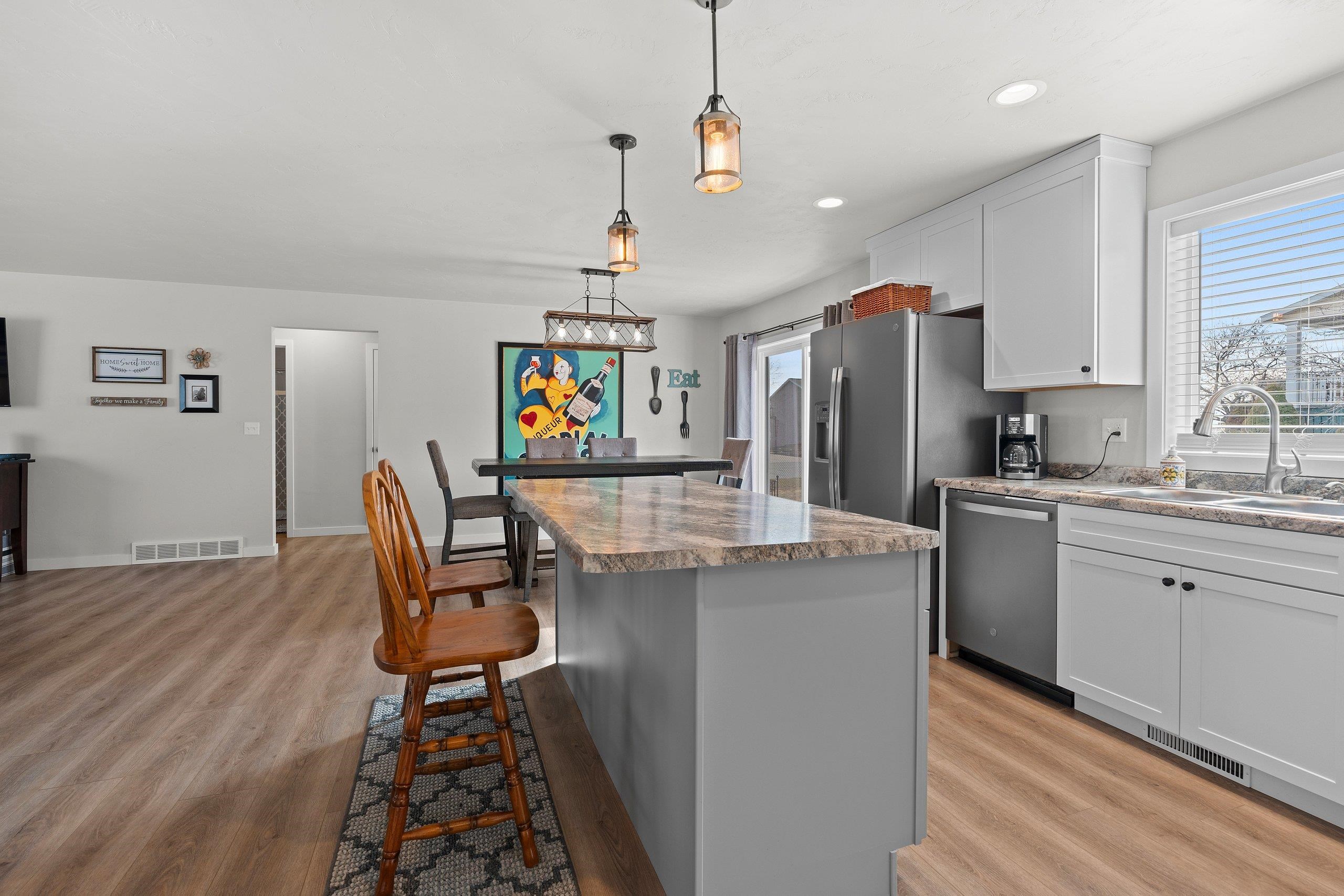 Hortonville, Wisconsin 54944, United States, 3 Bedrooms Bedrooms, ,2 BathroomsBathrooms,Residential,Active,98853