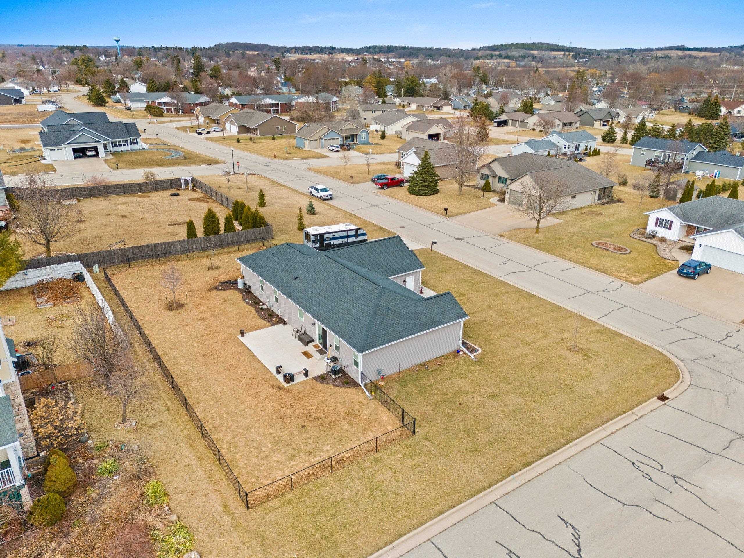 Hortonville, Wisconsin 54944, United States, 3 Bedrooms Bedrooms, ,2 BathroomsBathrooms,Residential,Active,98853