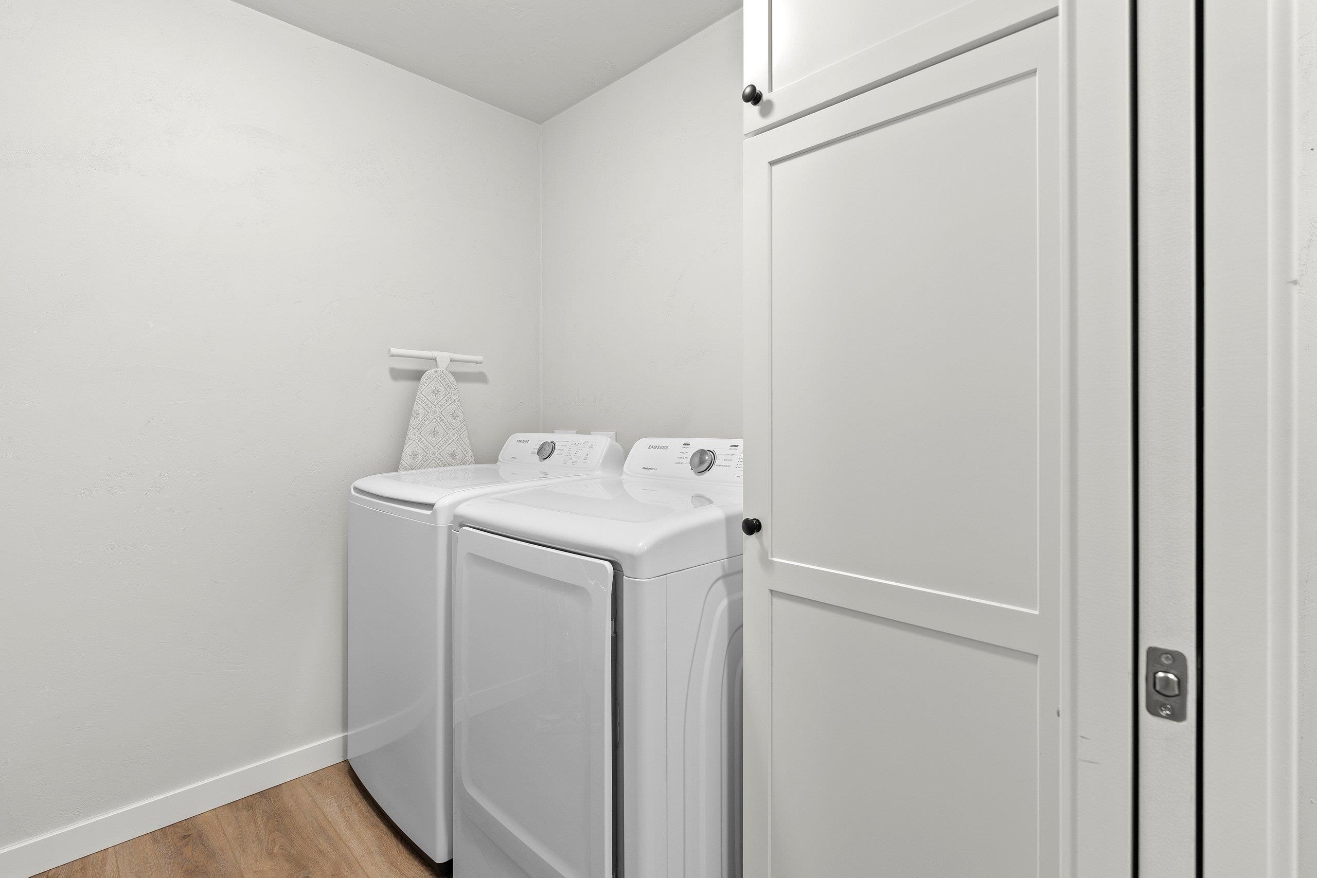 Hortonville, Wisconsin 54944, United States, 3 Bedrooms Bedrooms, ,2 BathroomsBathrooms,Residential,Active,98853