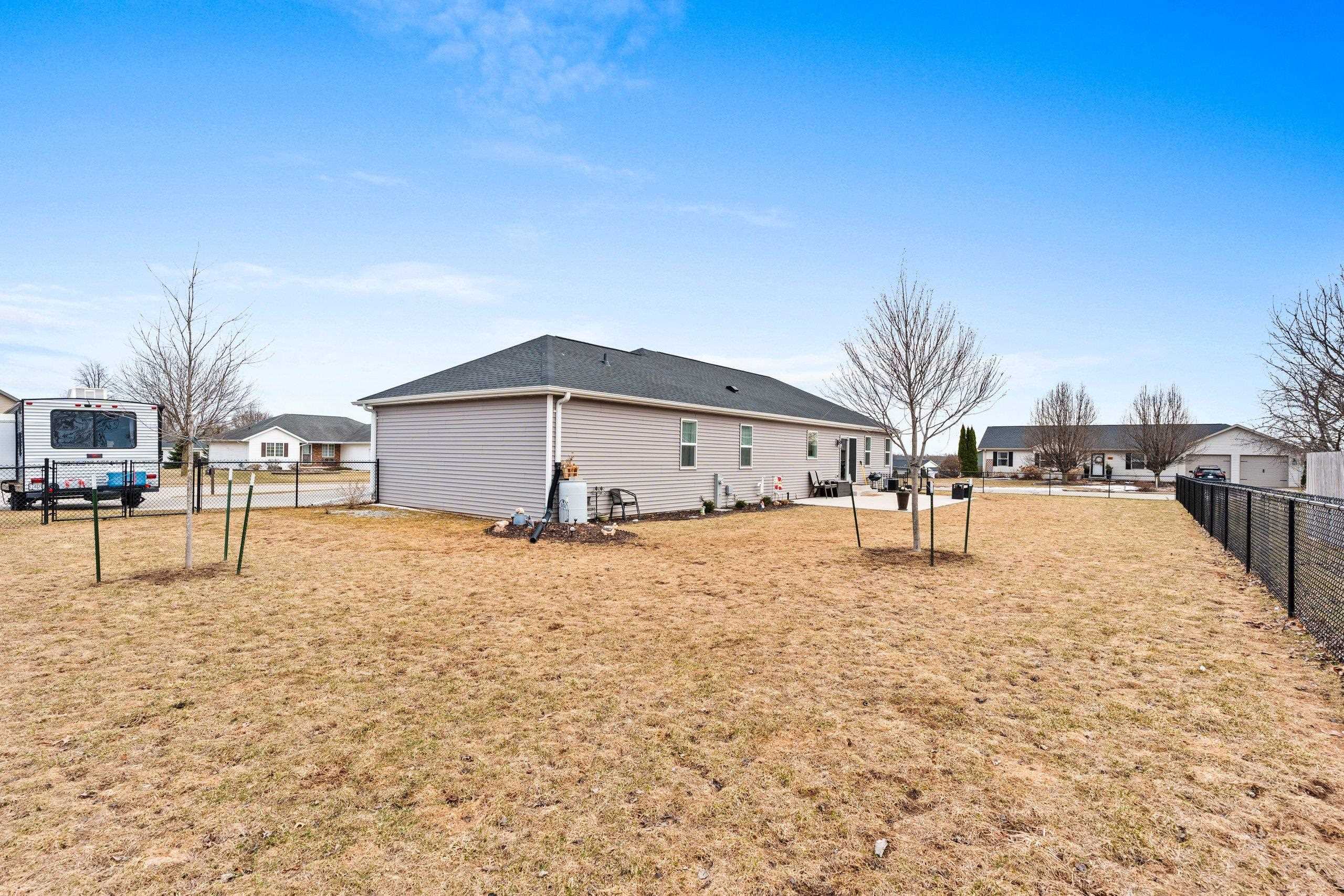 Hortonville, Wisconsin 54944, United States, 3 Bedrooms Bedrooms, ,2 BathroomsBathrooms,Residential,Active,98853