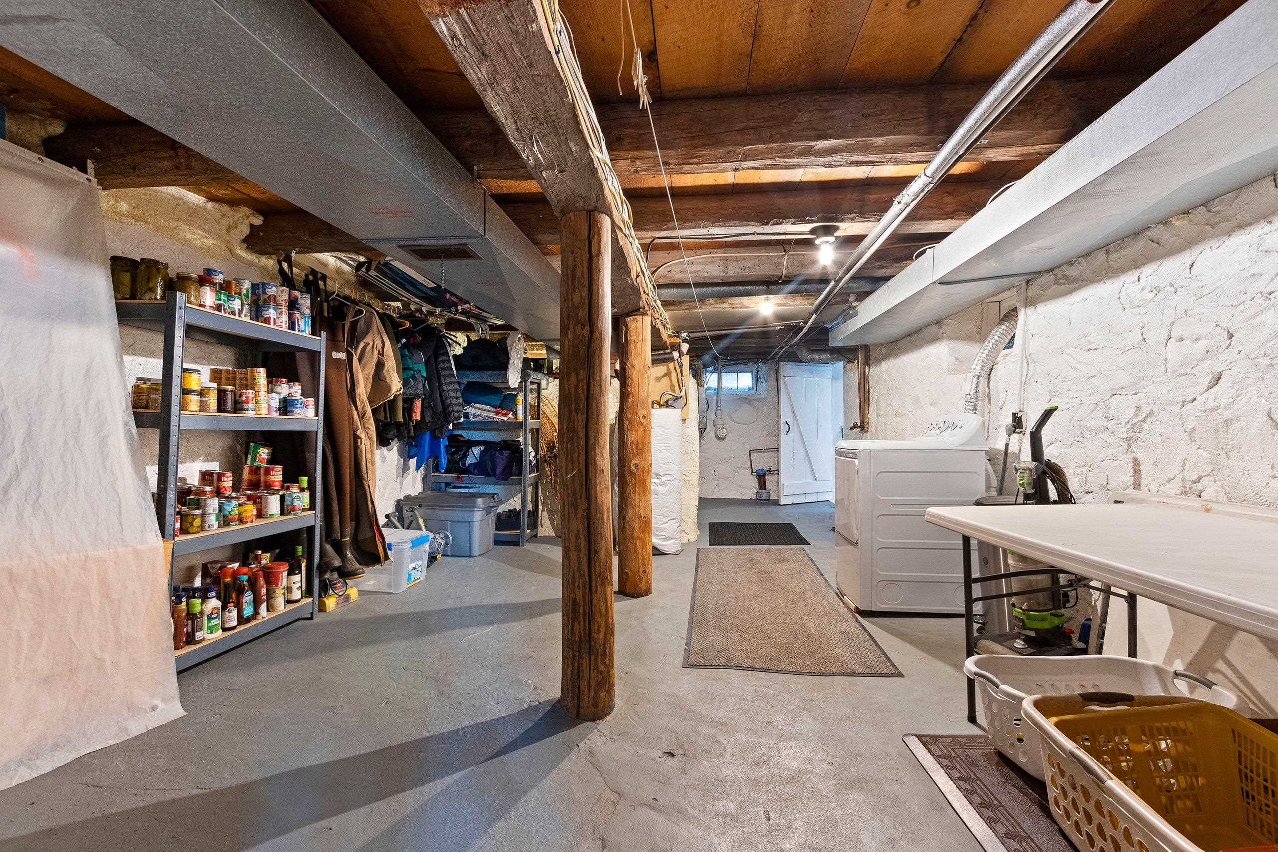 Shawano, Wisconsin 54166, United States, 3 Bedrooms Bedrooms, ,2 BathroomsBathrooms,Residential,Pending,51404