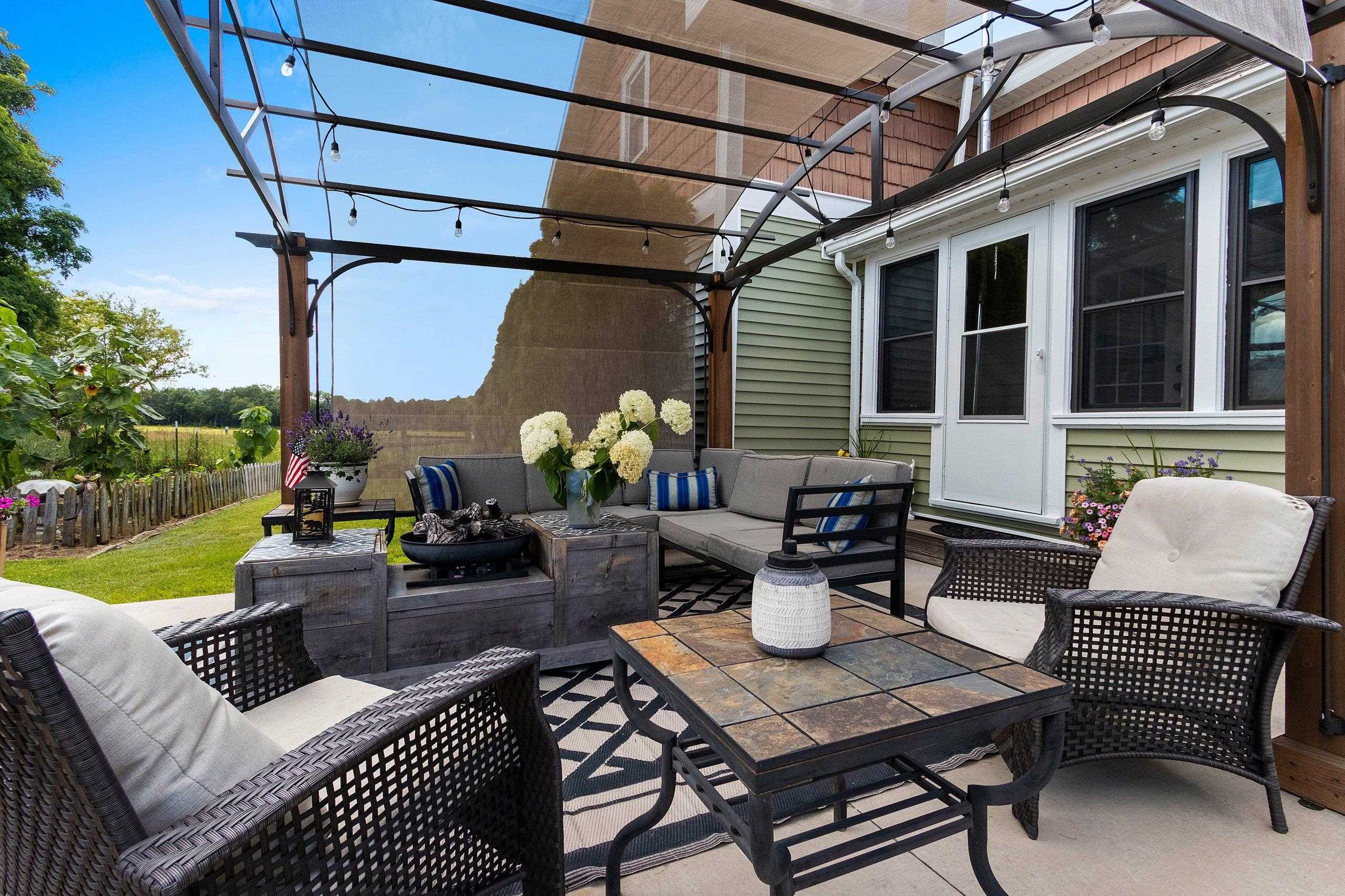 Shawano, Wisconsin 54166, United States, 3 Bedrooms Bedrooms, ,2 BathroomsBathrooms,Residential,Pending,51404