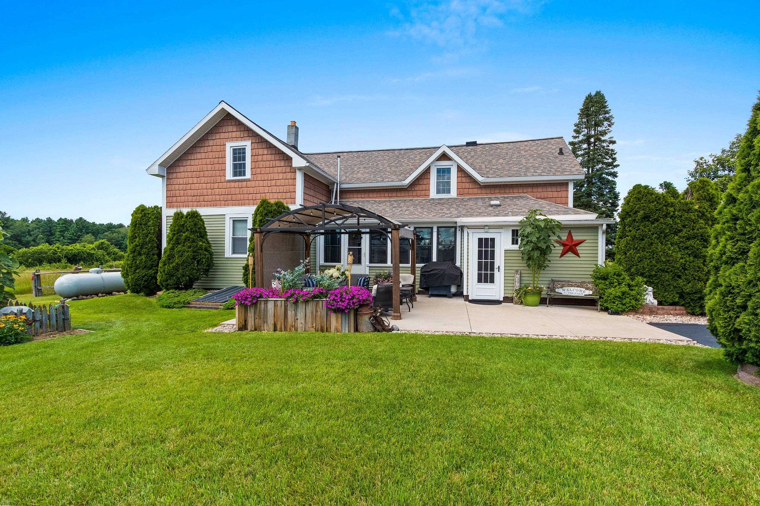 Shawano, Wisconsin 54166, United States, 3 Bedrooms Bedrooms, ,2 BathroomsBathrooms,Residential,Pending,51404