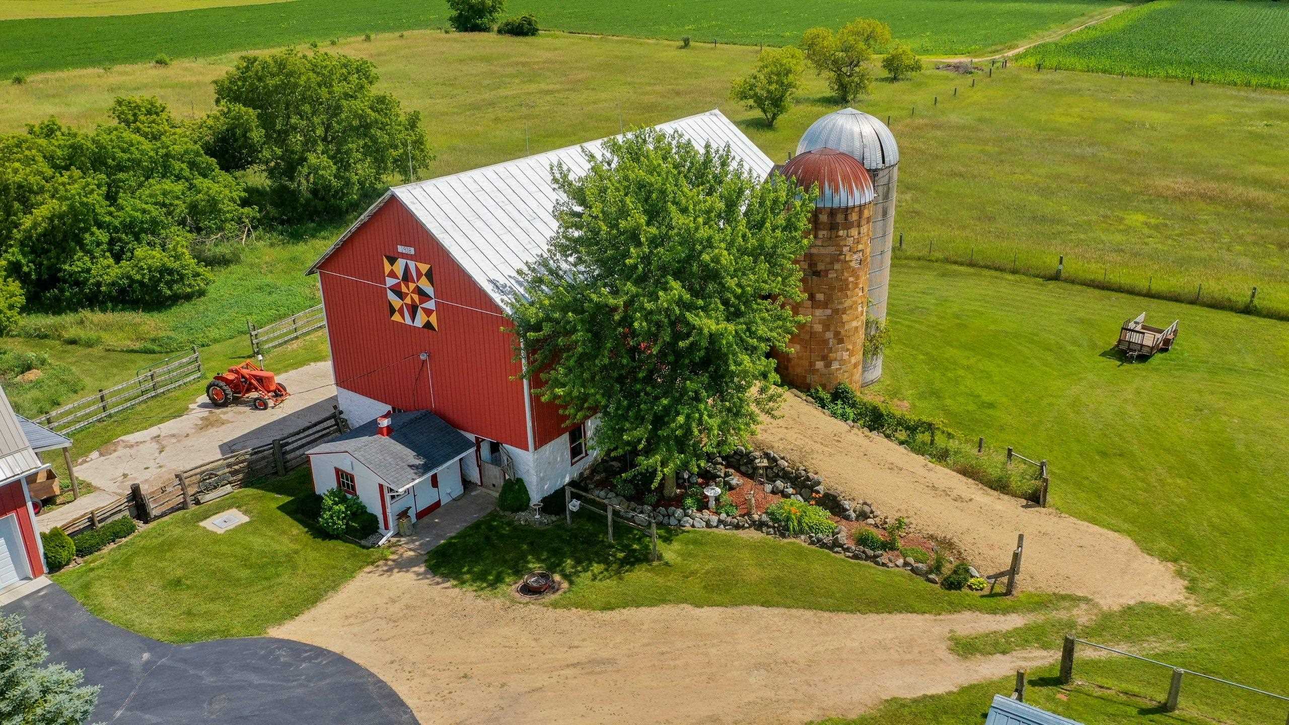 Shawano, Wisconsin 54166, United States, 3 Bedrooms Bedrooms, ,2 BathroomsBathrooms,Residential,Pending,51404