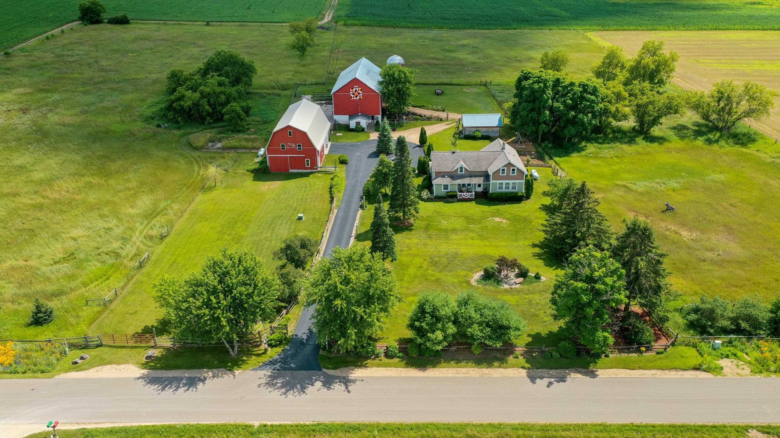 Shawano, Wisconsin 54166, United States, 3 Bedrooms Bedrooms, ,2 BathroomsBathrooms,Residential,Pending,51404